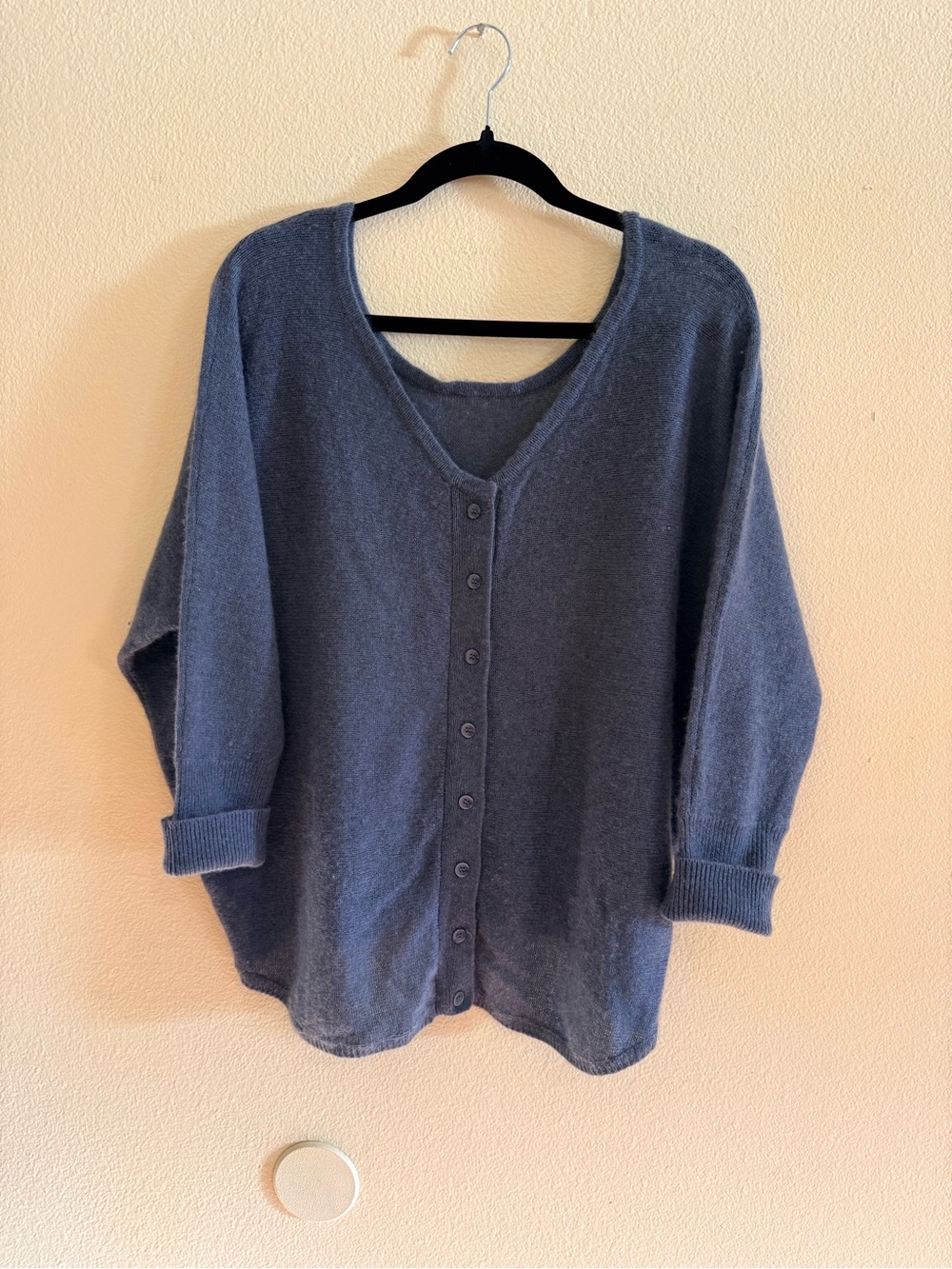 Subtle Luxury Cashmere Slate Blue Grey V-Neck Button Cardigan size M/L